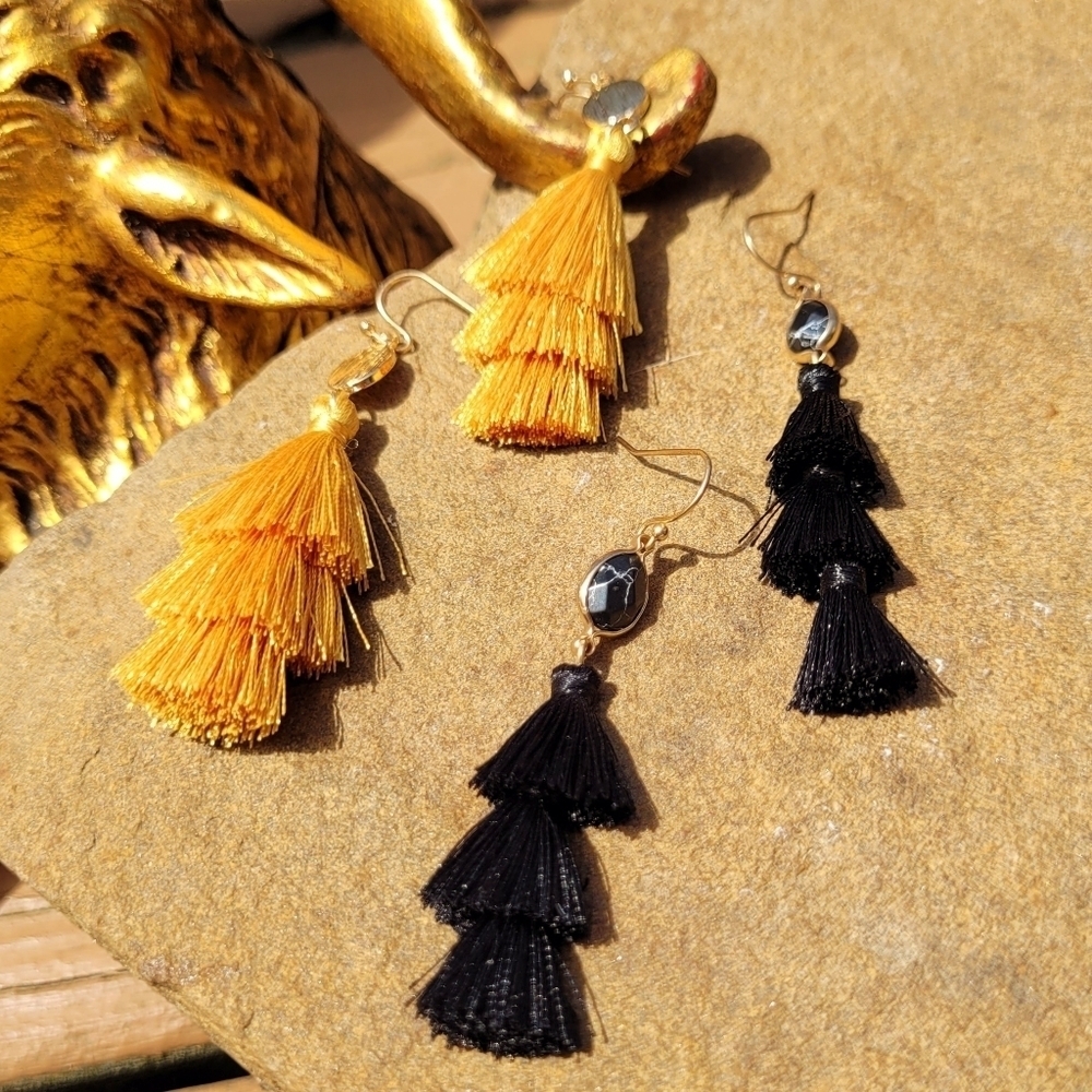 SET OF 2 NWT SILK LAYERED TASSEL DROP EARR…